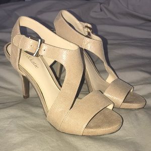 Beige heels